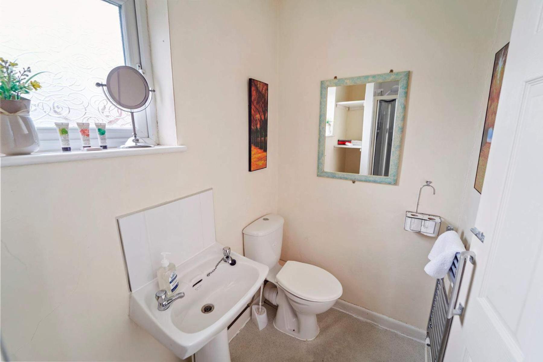 4 Bed Homely Retreat - Wolverhampton Eksteriør billede