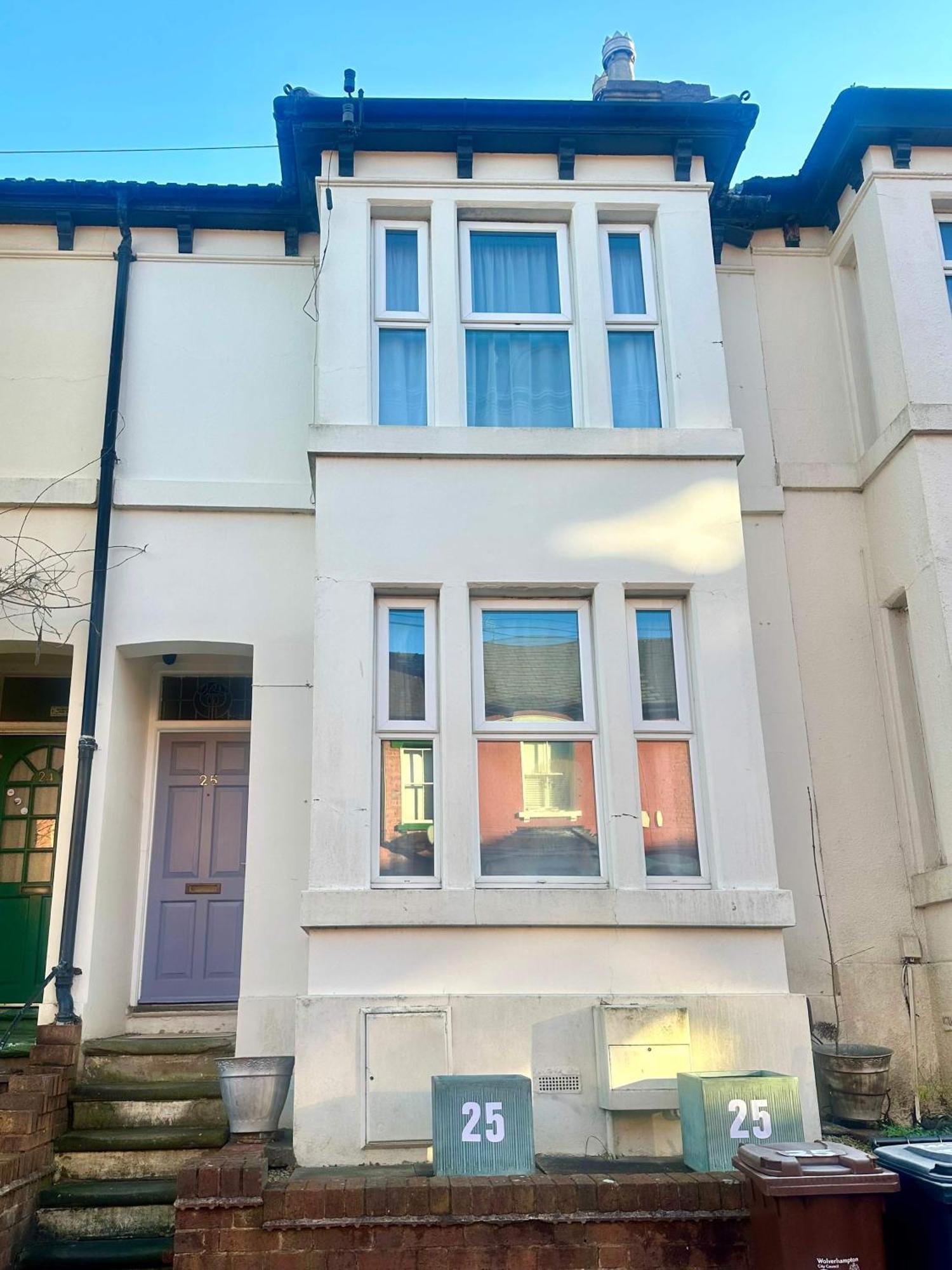 4 Bed Homely Retreat - Wolverhampton Eksteriør billede